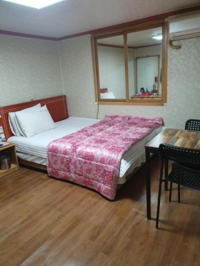Eve motel